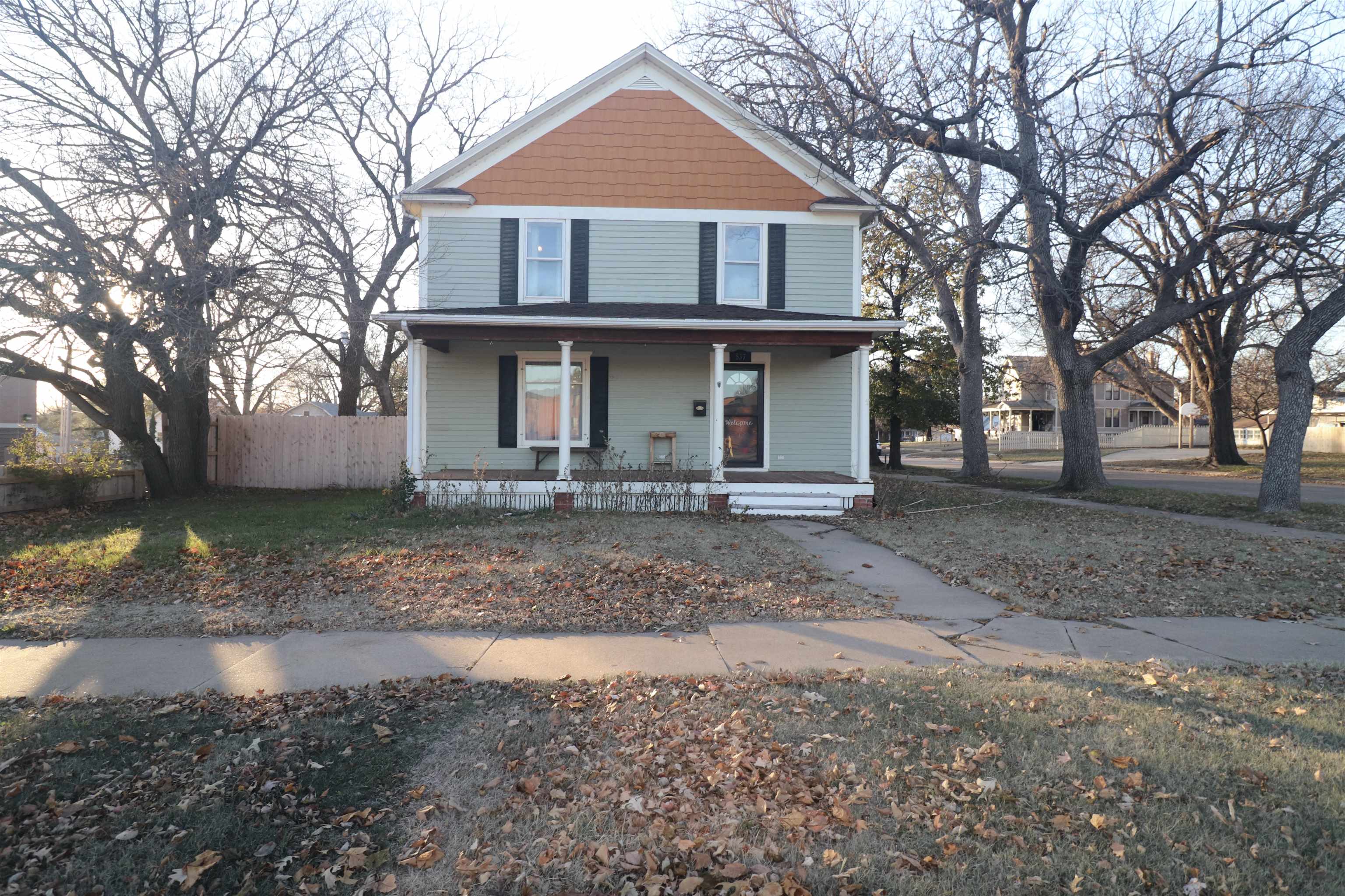 537 N Main St, Kingman, Kansas image 1