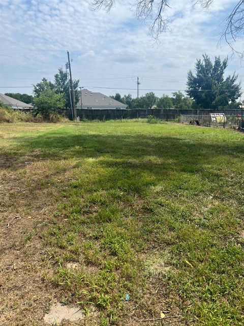 Vacant Land For Sale - LOTS 26-28 Ash<br/> Sedgwick County, Wichita, KS 67214