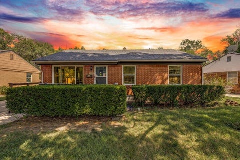 Homes For Sale - 1920 S Fabrique Dr<br/> Wichita, KS 67218