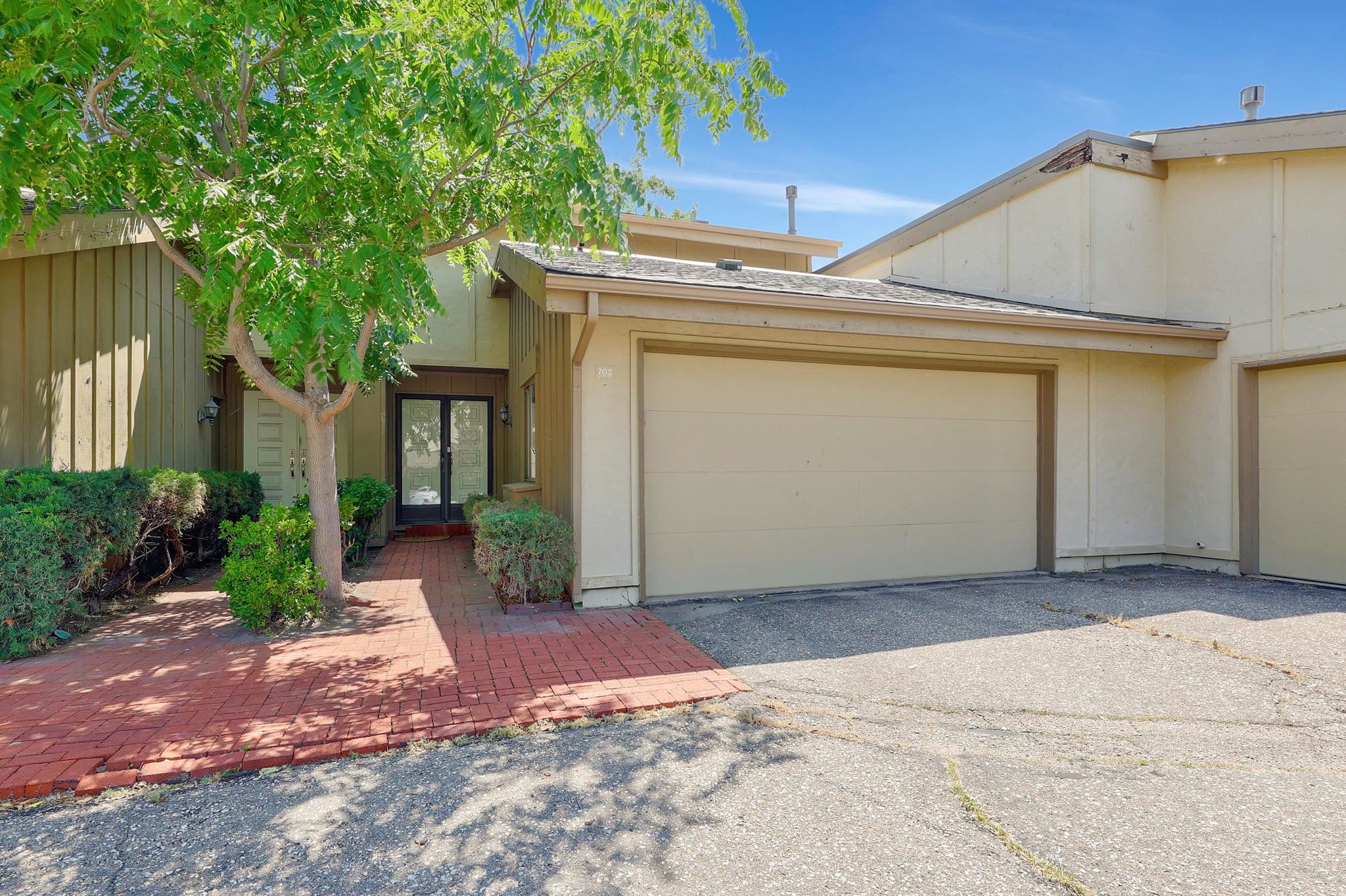 8201 E Harry St, Wichita, Kansas image 2