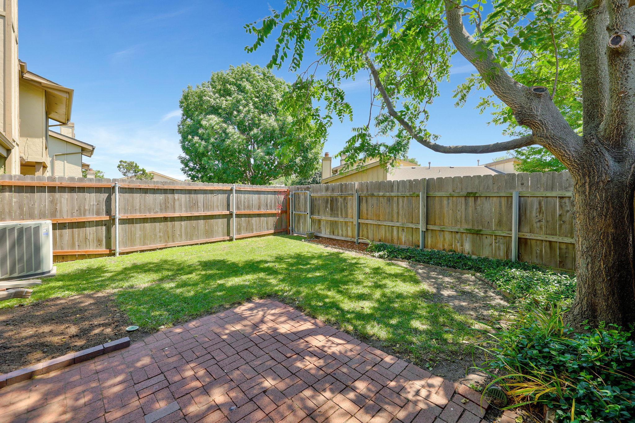 8201 E Harry St, Wichita, Kansas image 24