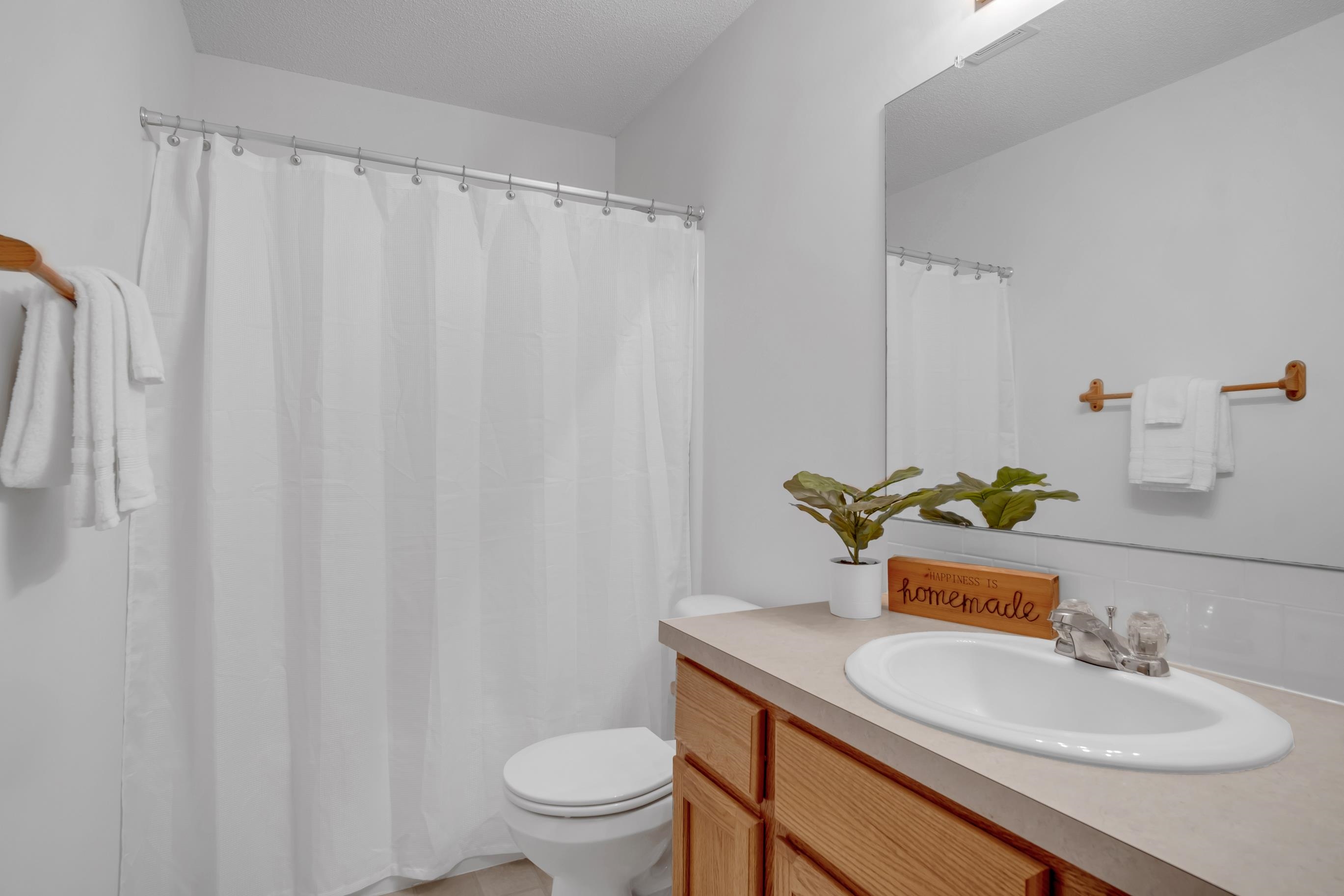 224 Victoria Ct, Newton, Kansas image 11