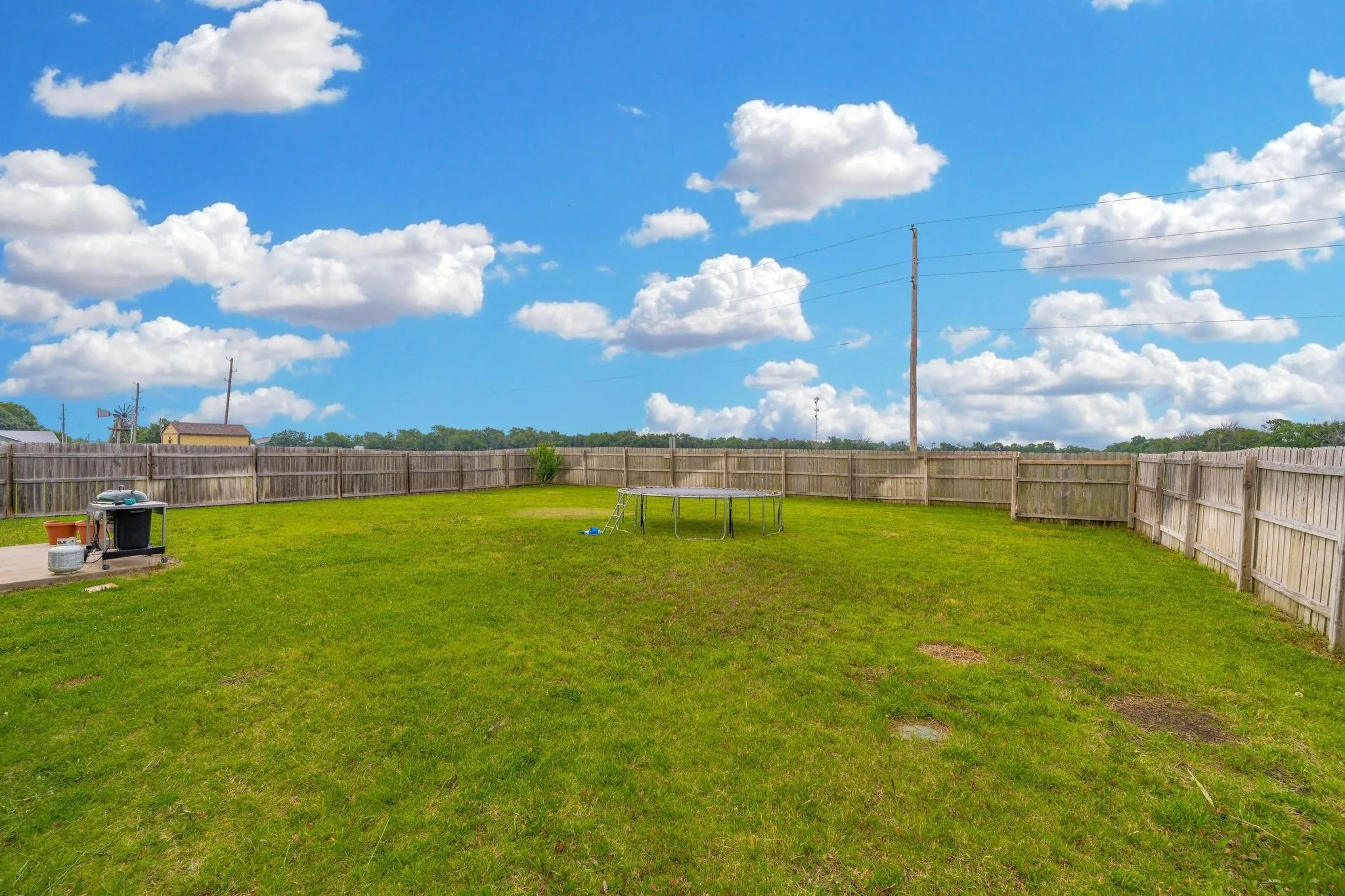 Rose Hill, Kansas 67133, United States, 3 Bedrooms Bedrooms, ,2 BathroomsBathrooms,Residential,Active,146586