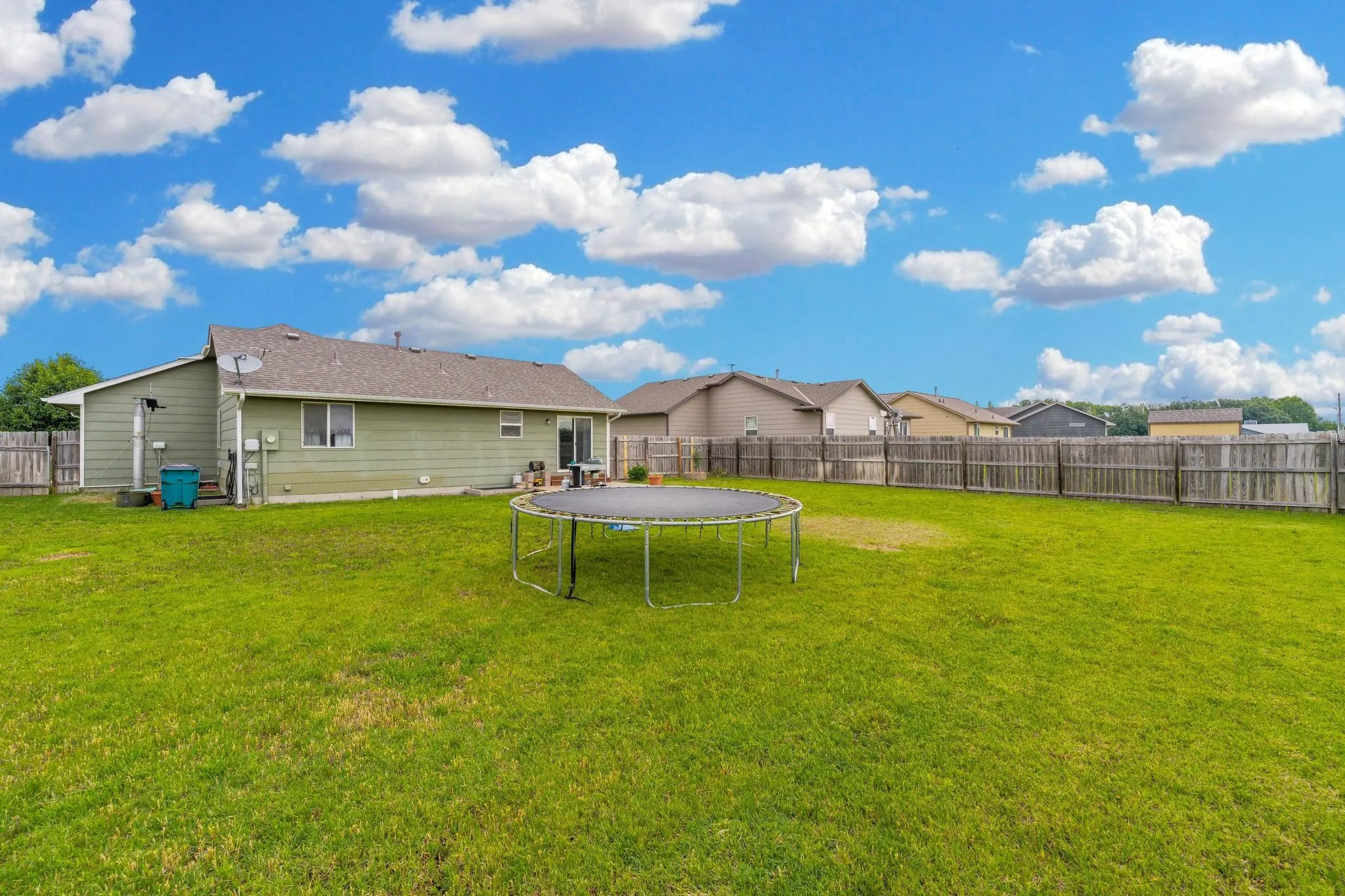 Rose Hill, Kansas 67133, United States, 3 Bedrooms Bedrooms, ,2 BathroomsBathrooms,Residential,Active,146586