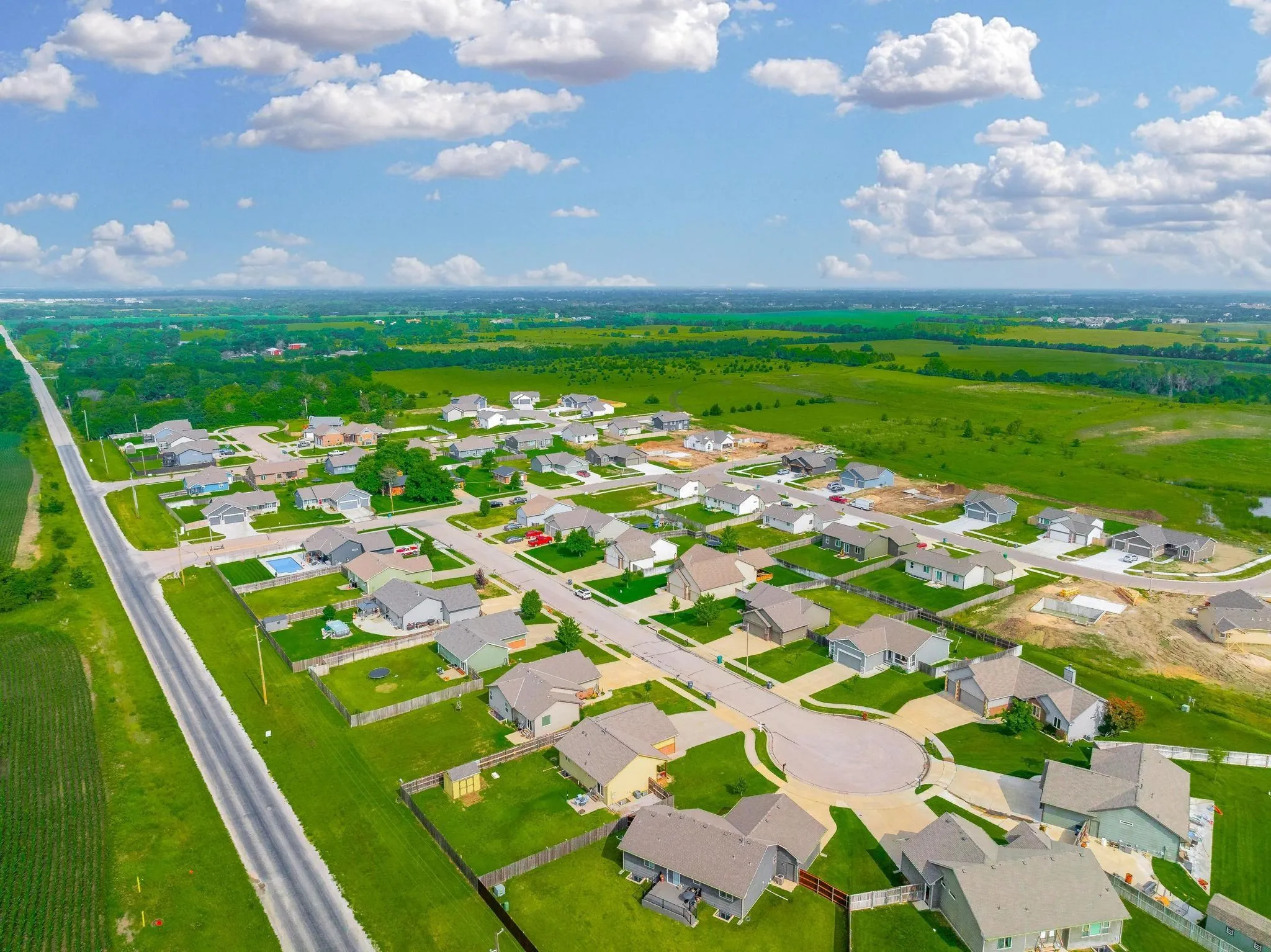 Rose Hill, Kansas 67133, United States, 3 Bedrooms Bedrooms, ,2 BathroomsBathrooms,Residential,Active,146586