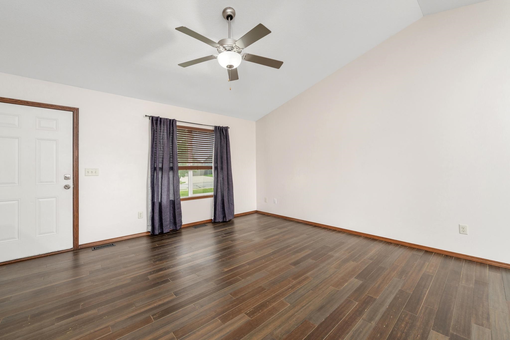 271 Sunrise Cir, Rose Hill, Kansas image 3