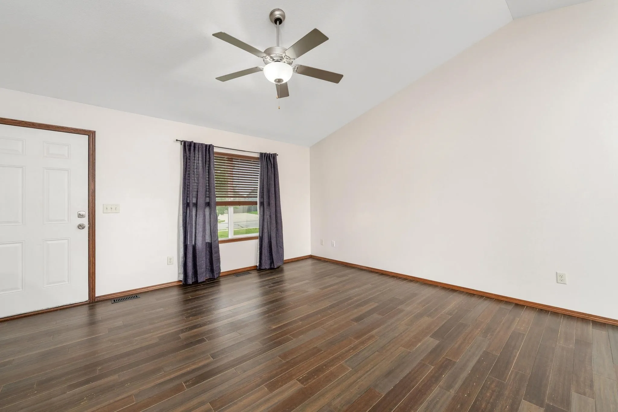 Rose Hill, Kansas 67133, United States, 3 Bedrooms Bedrooms, ,2 BathroomsBathrooms,Residential,Active,146586