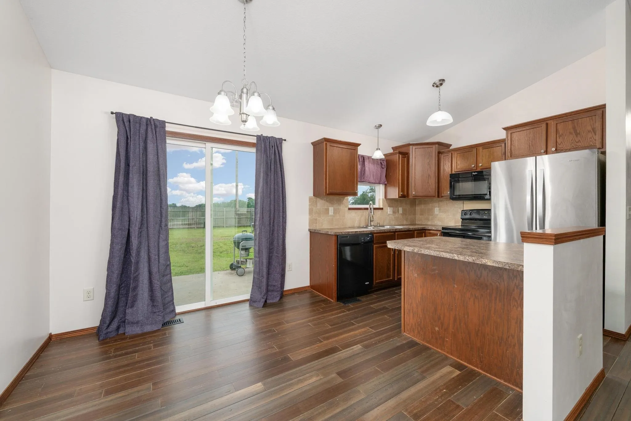 Rose Hill, Kansas 67133, United States, 3 Bedrooms Bedrooms, ,2 BathroomsBathrooms,Residential,Active,146586