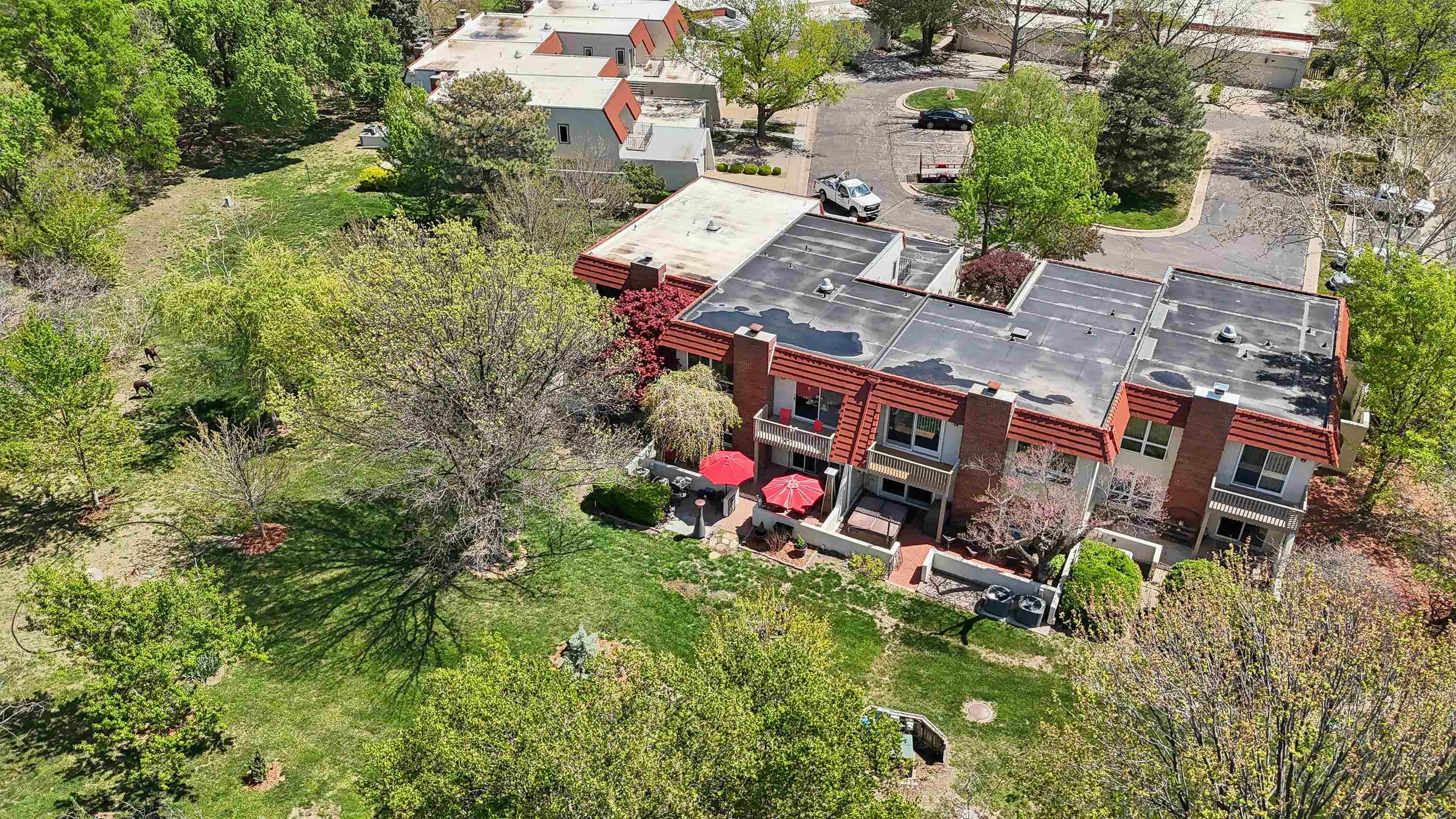58 E Via Roma St, Wichita, Kansas image 36