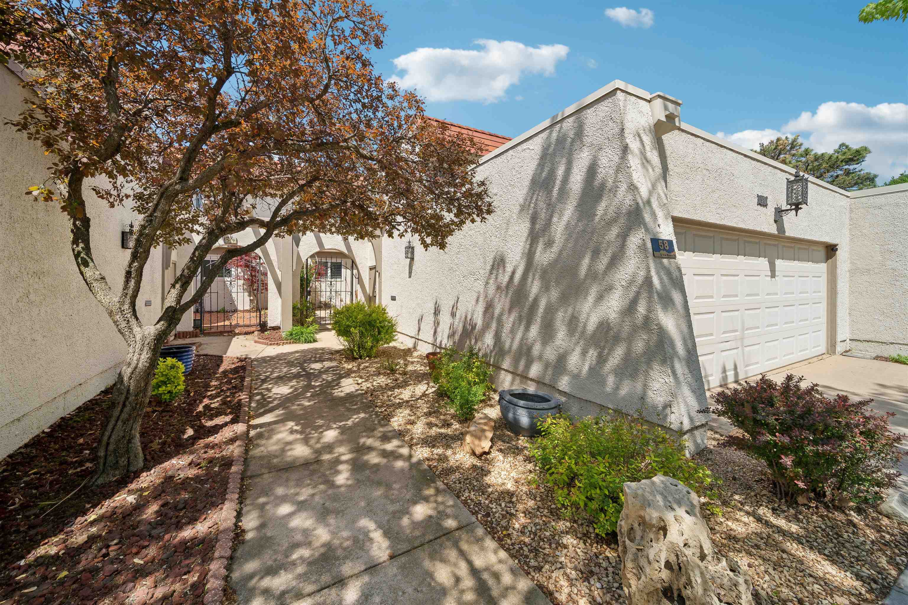 58 E Via Roma St, Wichita, Kansas image 1