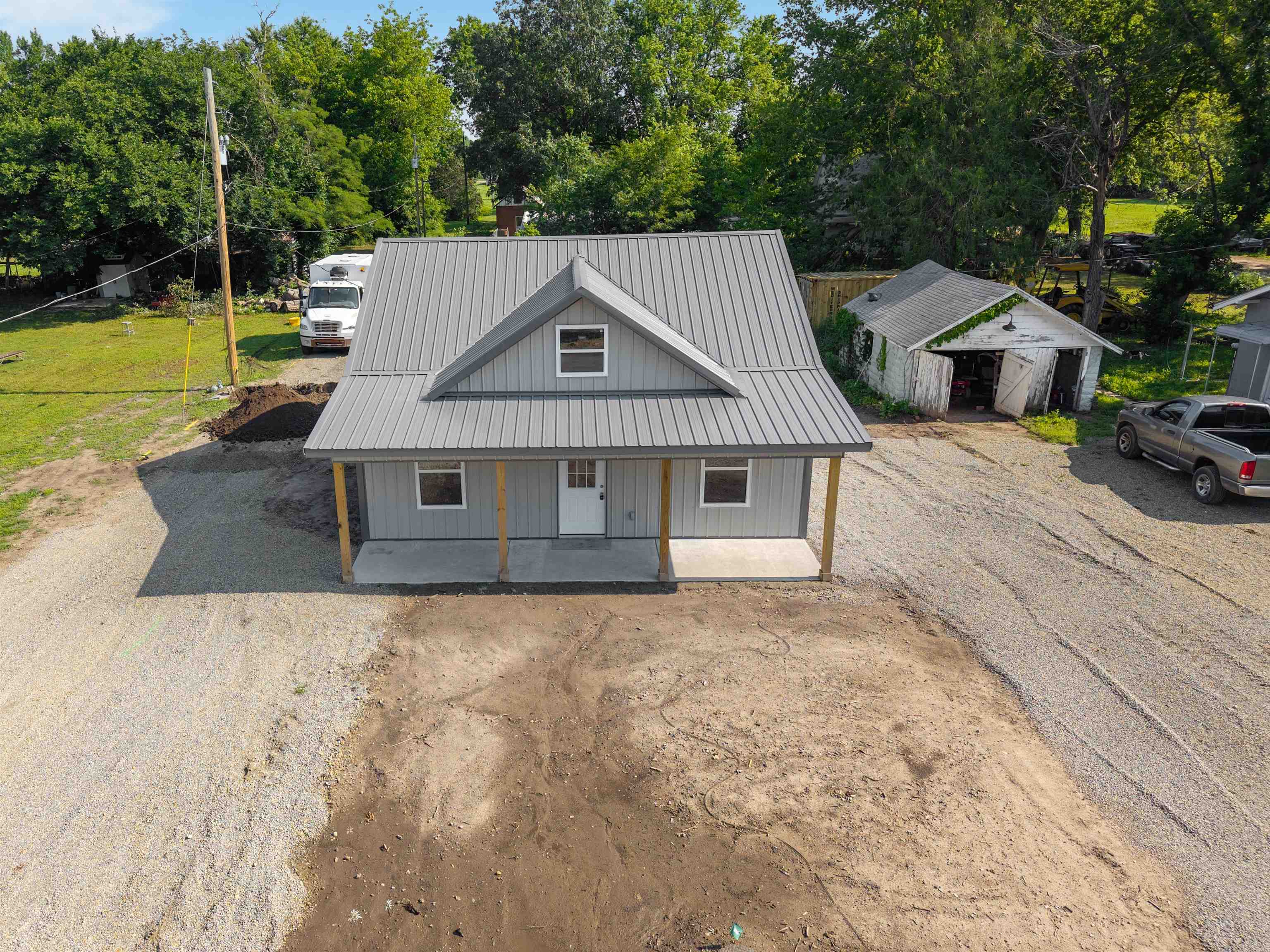 718 E Jackson Ave, Arkansas City, Kansas image 2