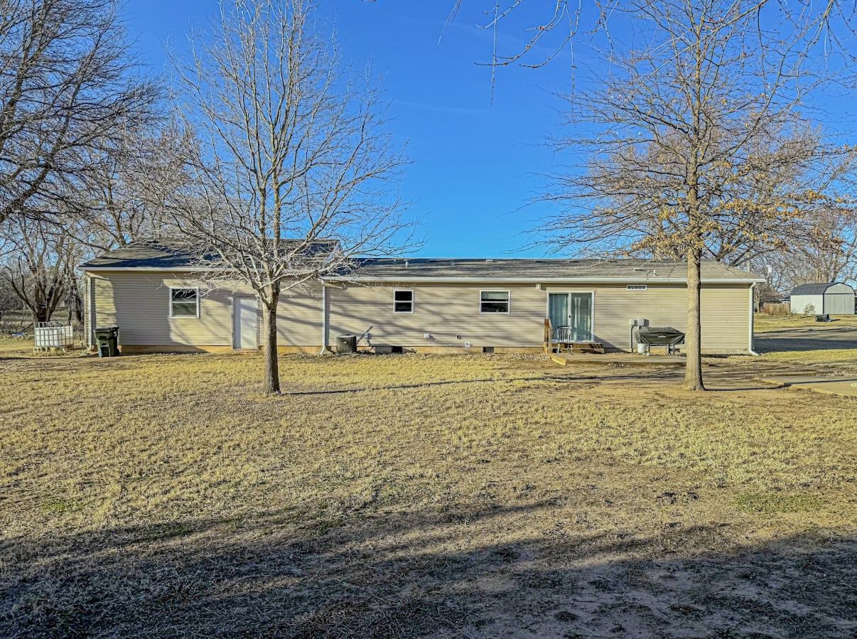 433 W 1st Ave, Norwich, Kansas image 18