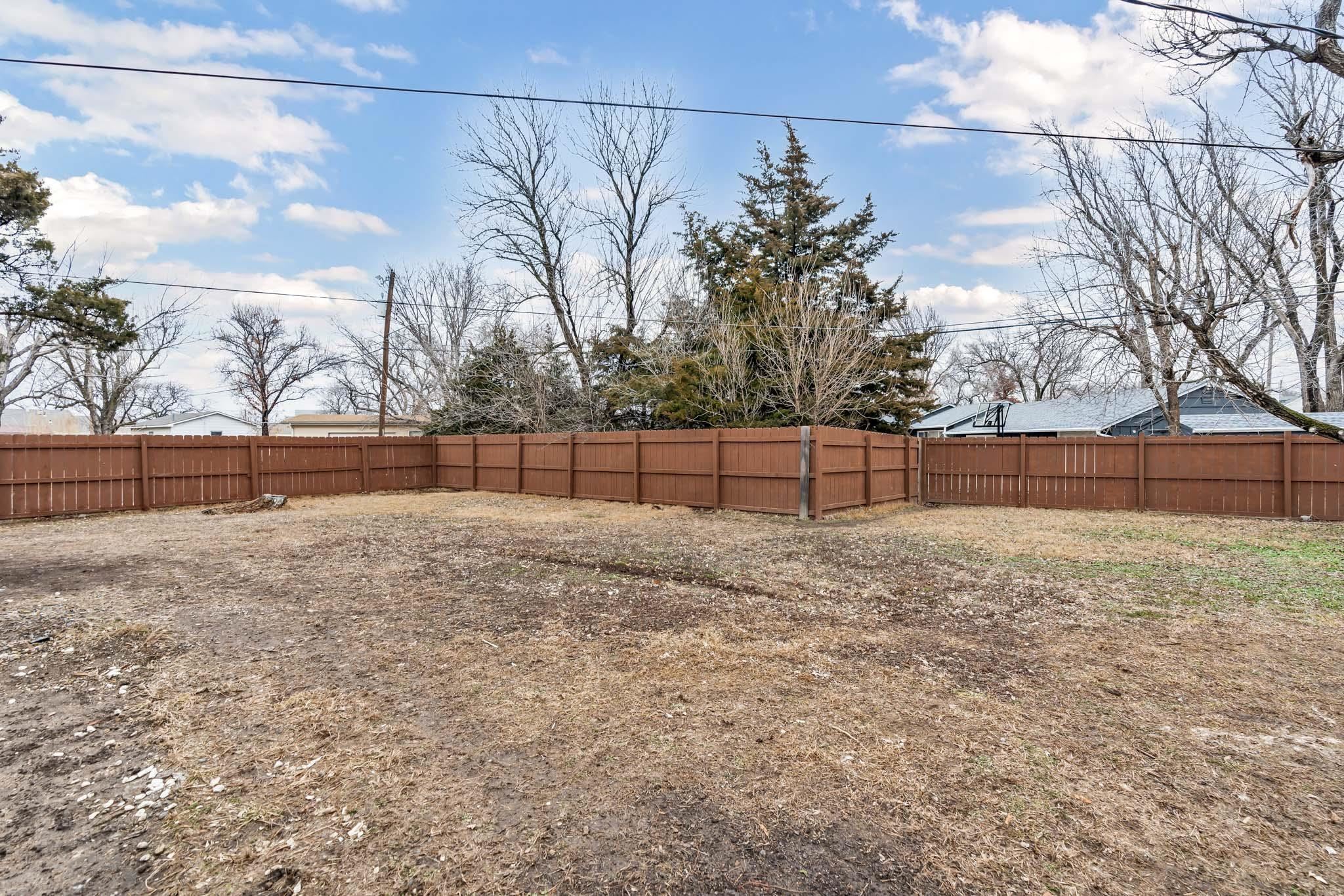 342 S Winterset Ln, Wichita, Kansas image 32