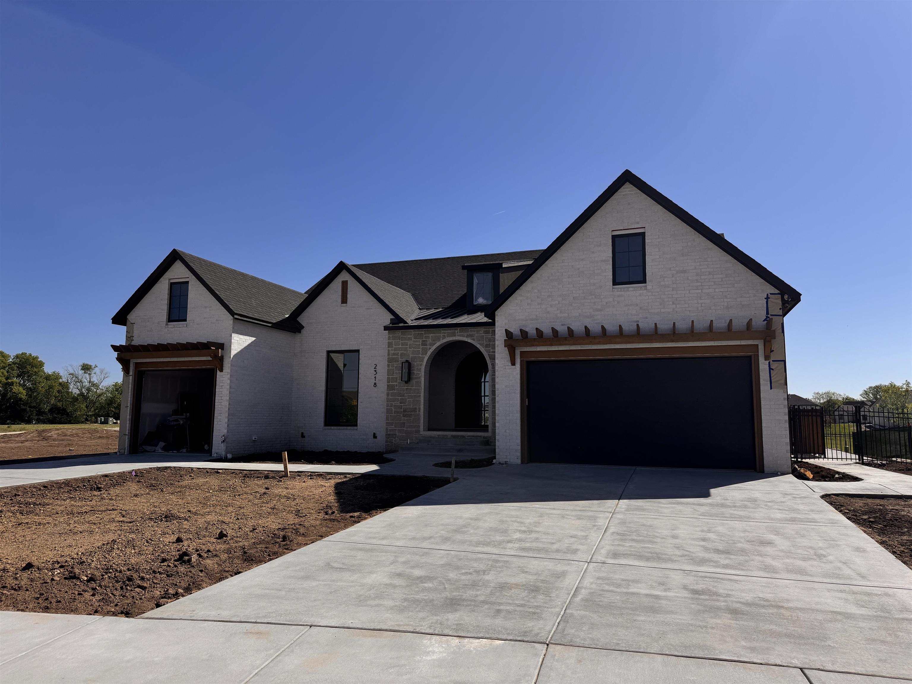 2318 N Sagebrush St, Wichita, Kansas image 1