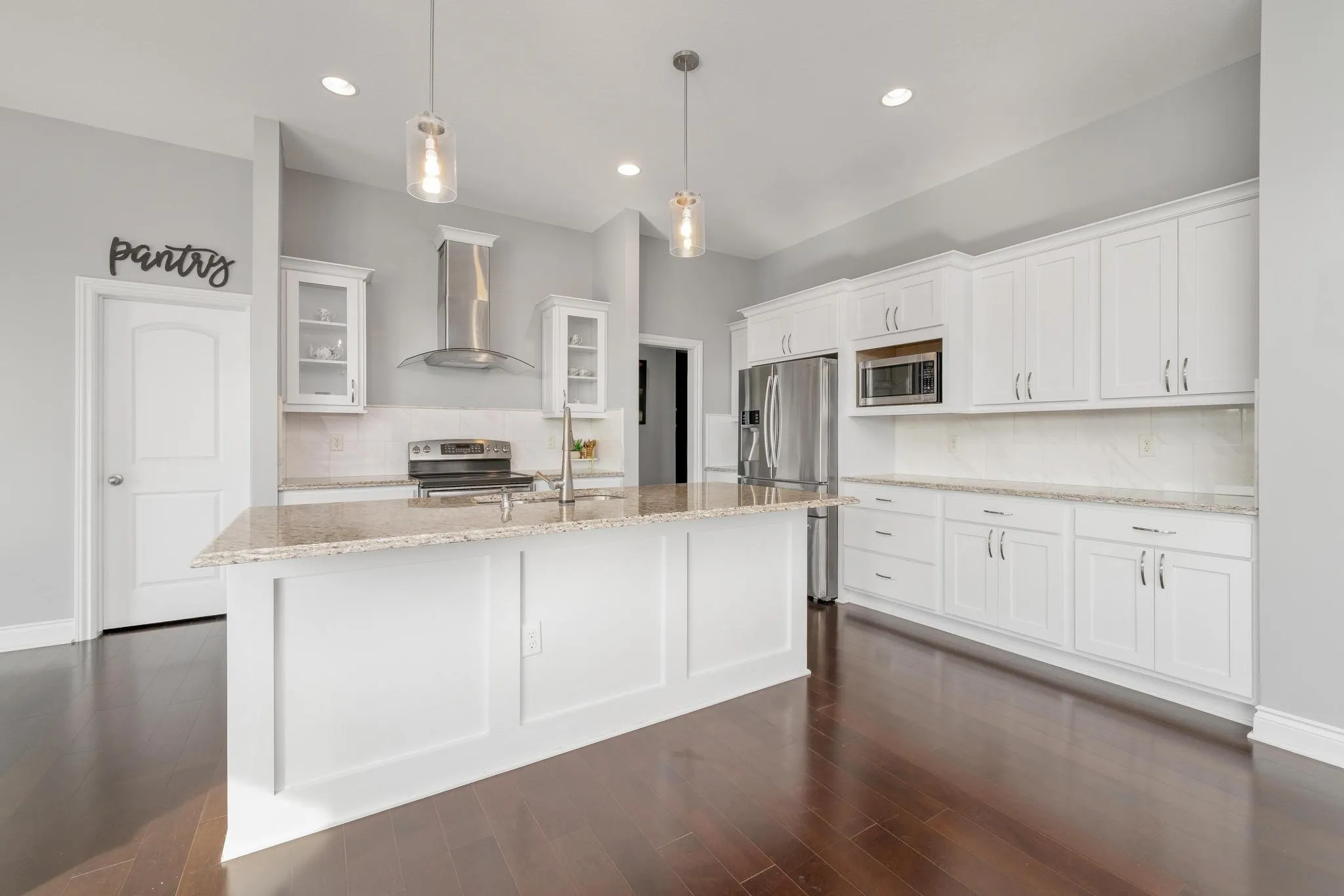 Rose Hill, Kansas 67133, United States, 5 Bedrooms Bedrooms, ,4 BathroomsBathrooms,Residential,Active,37113