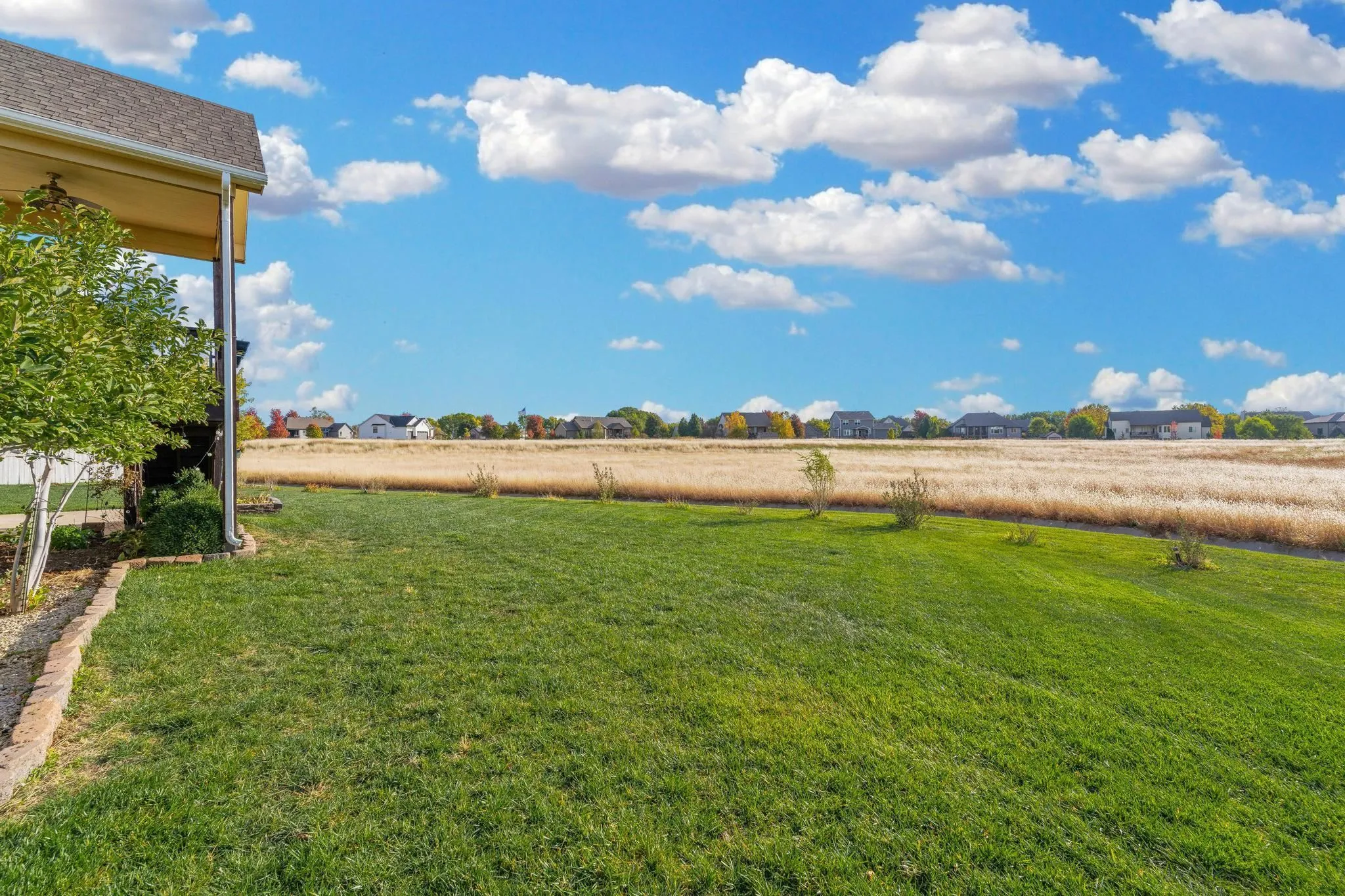 Rose Hill, Kansas 67133, United States, 5 Bedrooms Bedrooms, ,4 BathroomsBathrooms,Residential,Active,37113