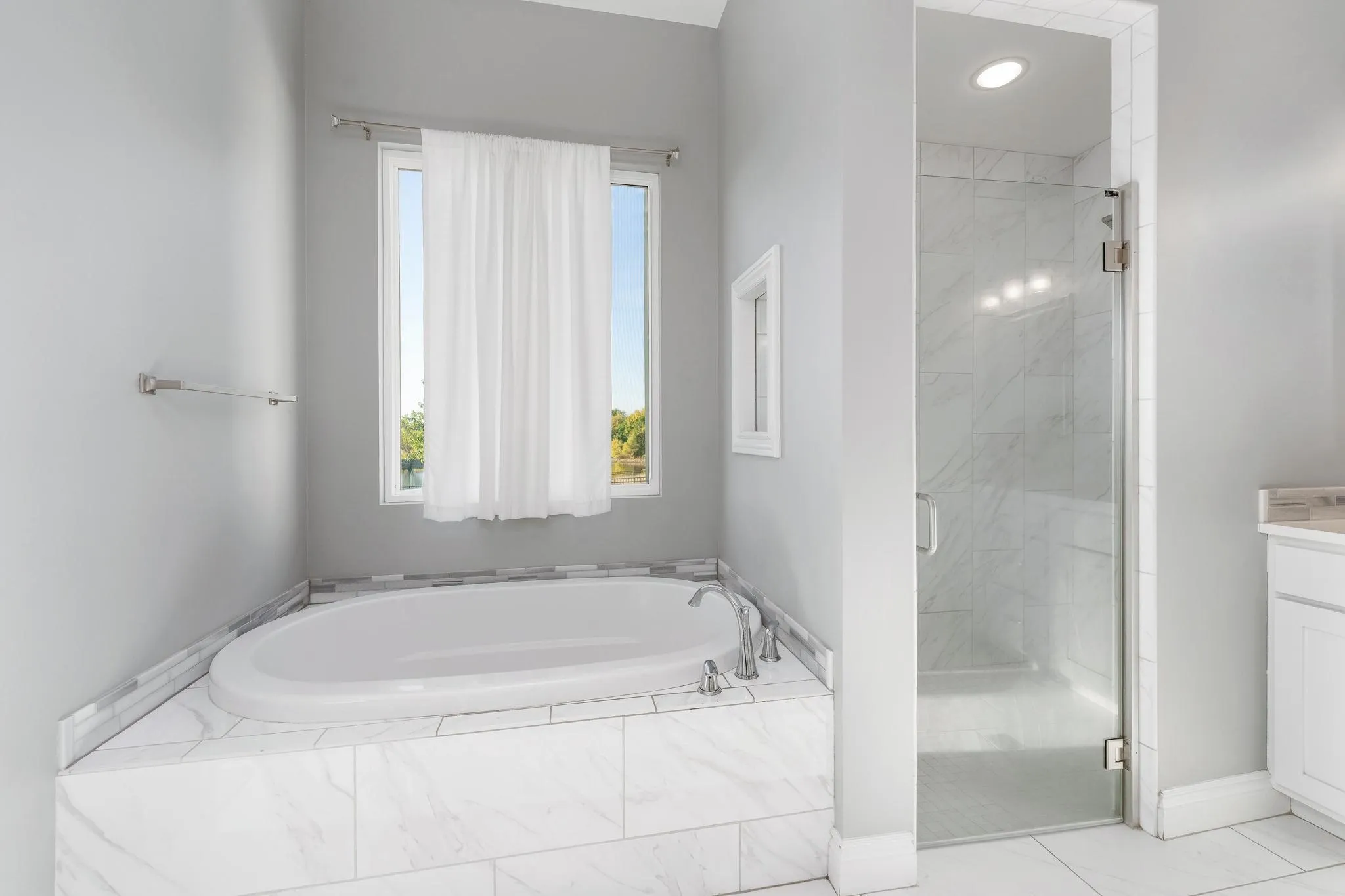 Rose Hill, Kansas 67133, United States, 5 Bedrooms Bedrooms, ,4 BathroomsBathrooms,Residential,Active,37113