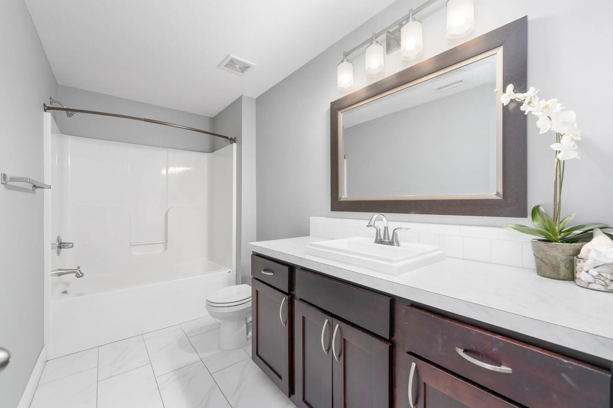 Rose Hill, Kansas 67133, United States, 5 Bedrooms Bedrooms, ,4 BathroomsBathrooms,Residential,Active,37113