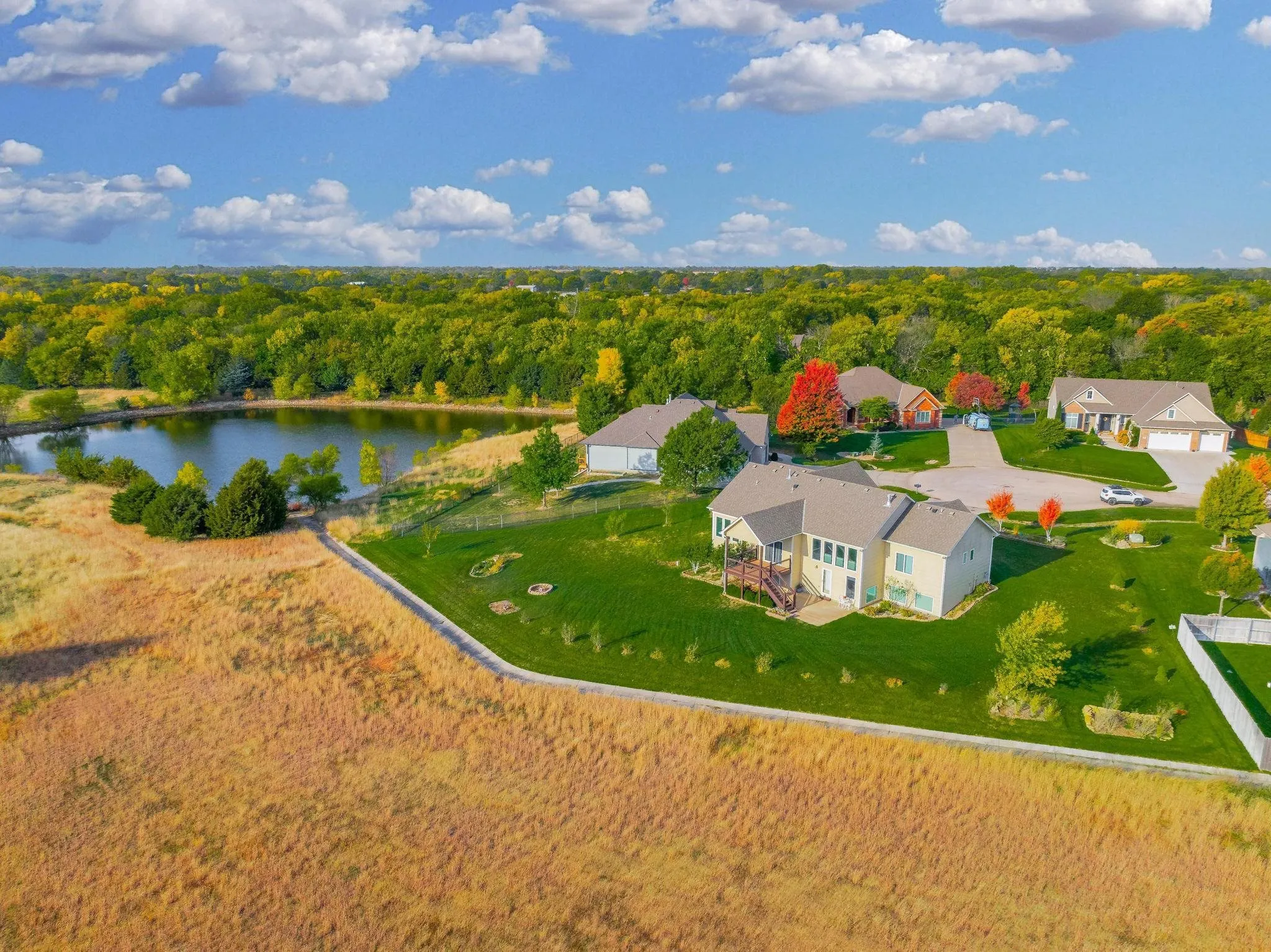 Rose Hill, Kansas 67133, United States, 5 Bedrooms Bedrooms, ,4 BathroomsBathrooms,Residential,Active,37113