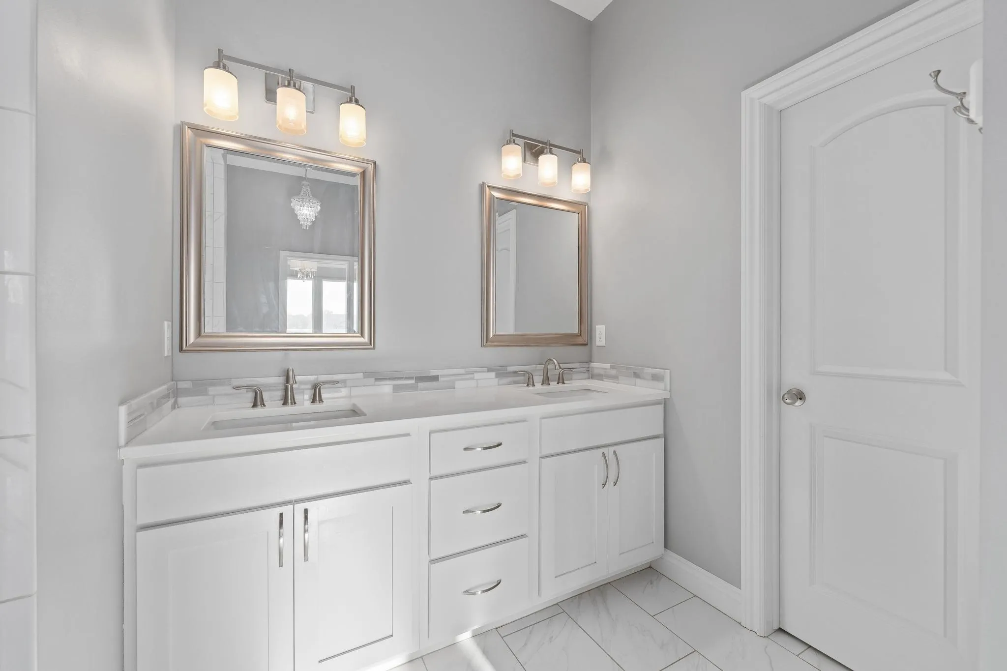 Rose Hill, Kansas 67133, United States, 5 Bedrooms Bedrooms, ,4 BathroomsBathrooms,Residential,Active,37113