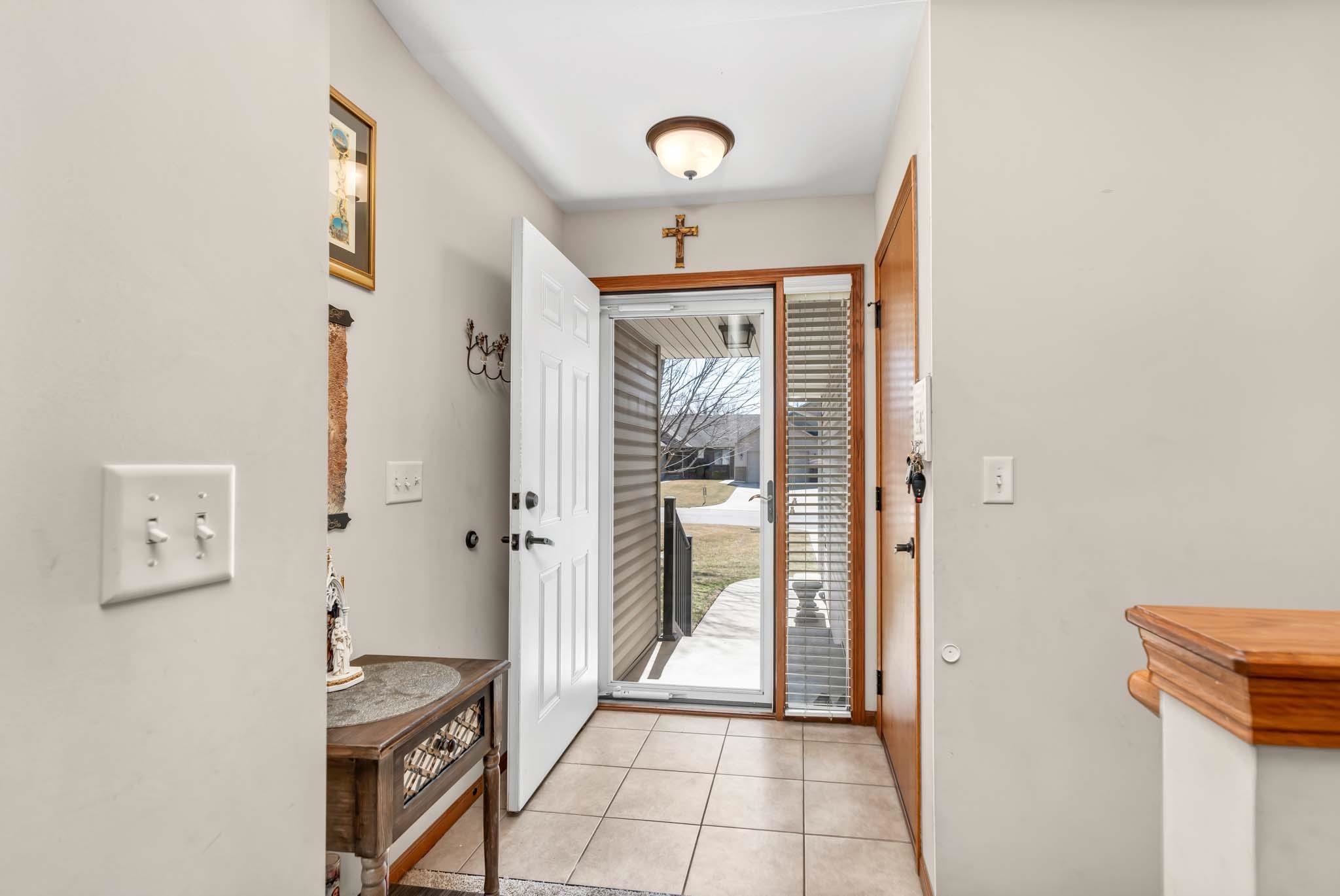 708 Autumn Ridge Ct, Andover, Kansas image 5