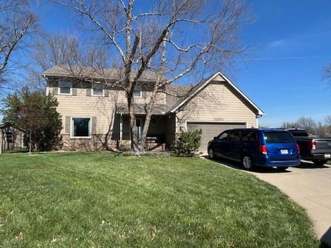 Homes For Sale - 11850 W Rolling Hills Ct<br/> Sedgwick County, Wichita, KS 67212
