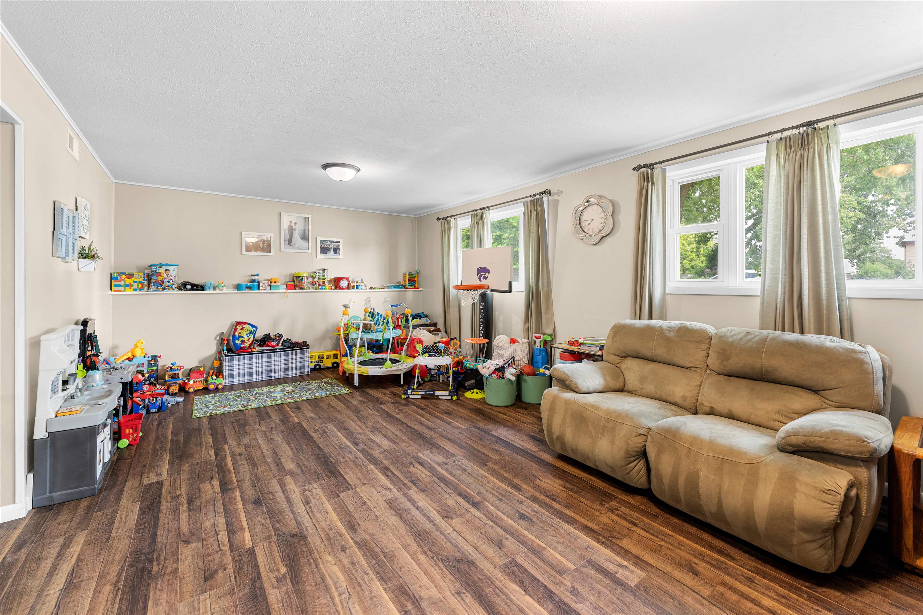 2842 Bret Ave, Salina, Kansas image 16