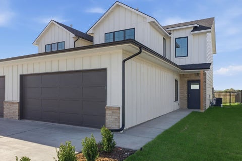 Condo For Sale - 3012 N Westridge Dr<br/> Wichita, KS 67205