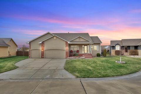 Homes For Sale - 624 Goldspike Ct<br/> Harvey County, Newton, KS 67114
