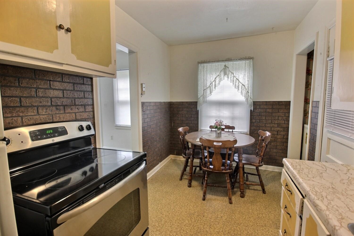 2108 S Washington Ave, Wichita, Kansas image 5