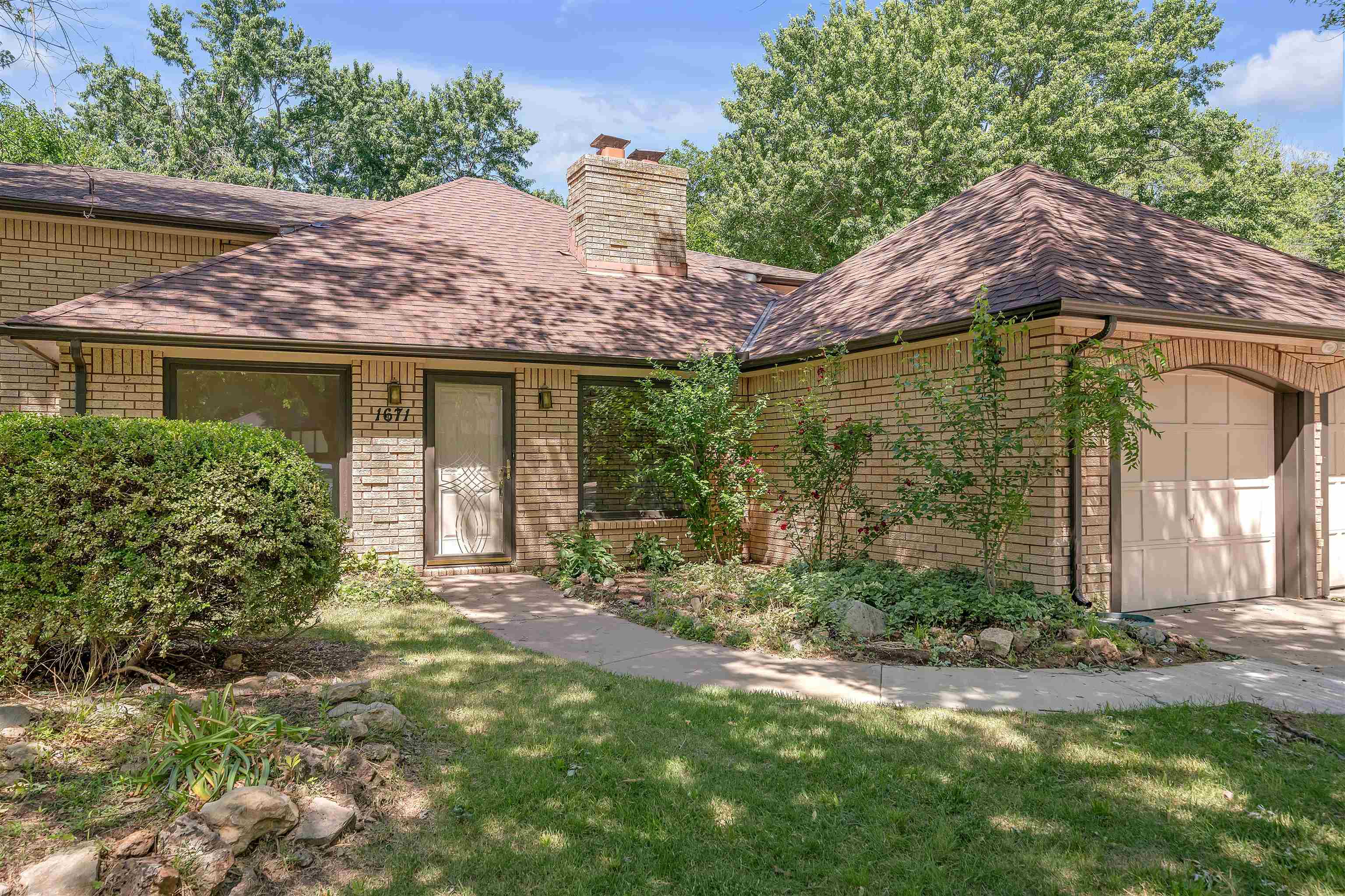 1671 N Maybelle St, Wichita, Virginia image 2