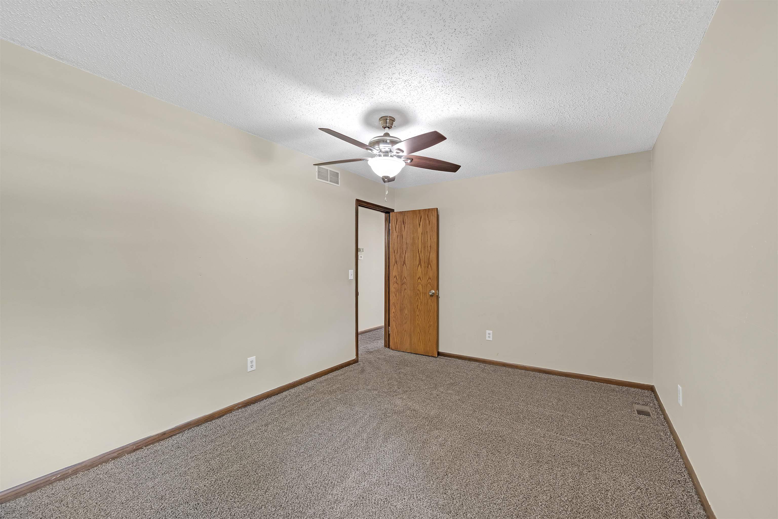 1671 N Maybelle St, Wichita, Virginia image 18