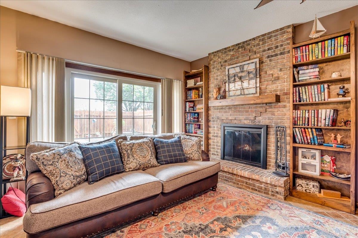 2210 Dover Dr, Hutchinson, Kansas image 13