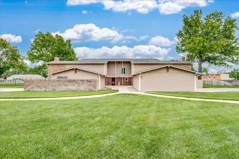 2210 Dover Dr, Hutchinson, KS MLS: 655034