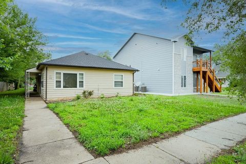 Multifamily For Sale - 153/151 N Poplar<br/> Wichita, KS 67214