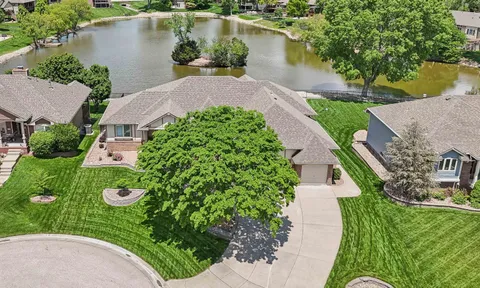 12622 W Rolling Hills Cir, Wichita, KS MLS: 655300