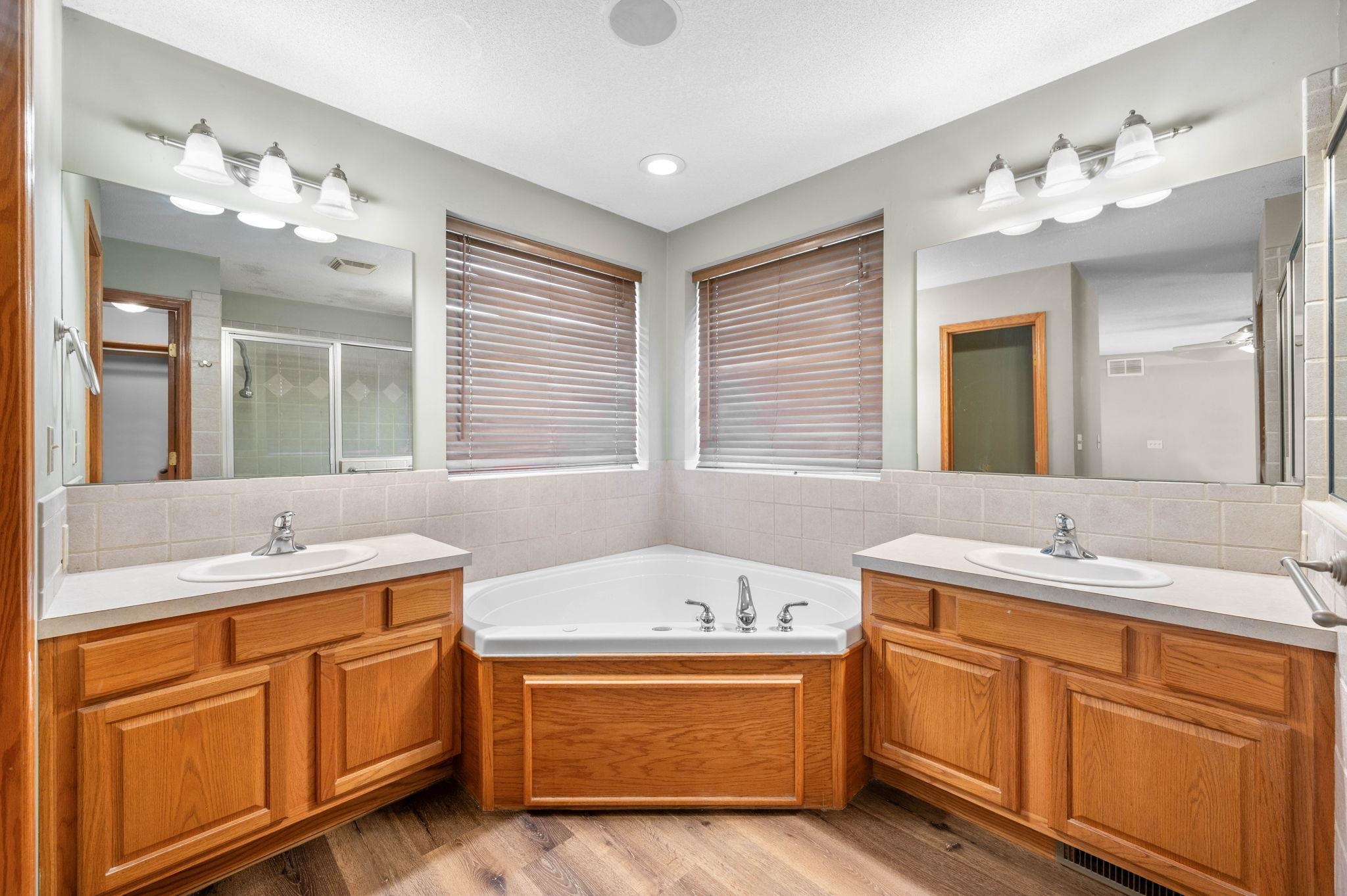2908 E 13th St, Andover, Kansas image 14