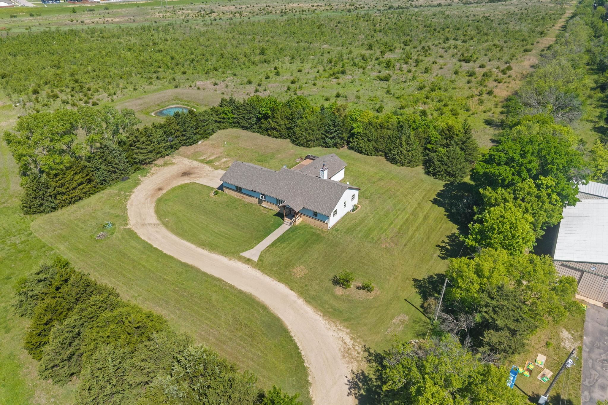 2908 E 13th St, Andover, Kansas image 2