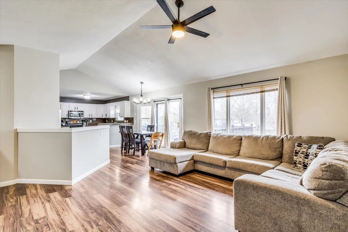 Wichita, Kansas 67205, United States, 4 Bedrooms Bedrooms, ,3 BathroomsBathrooms,Residential,Active,92325