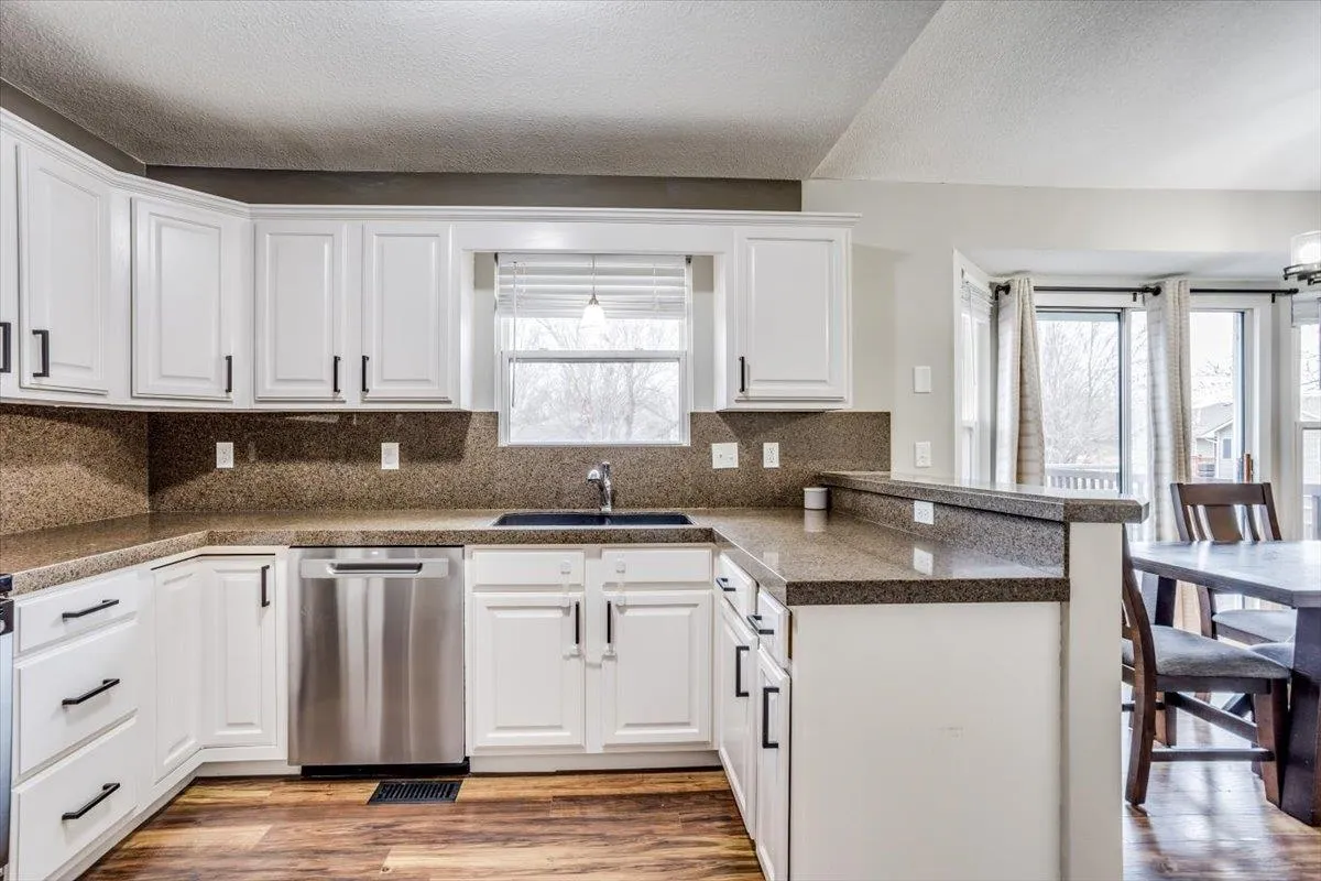 Wichita, Kansas 67205, United States, 4 Bedrooms Bedrooms, ,3 BathroomsBathrooms,Residential,Active,92325