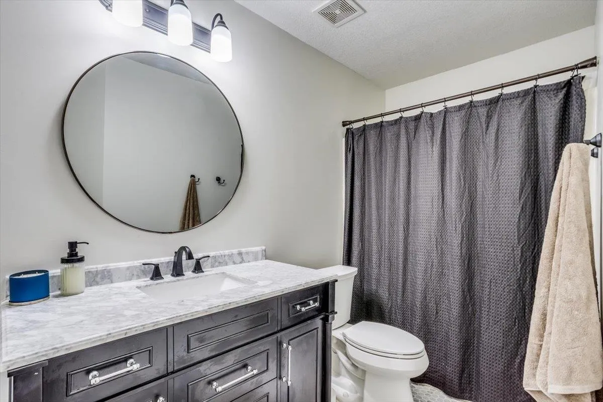 Wichita, Kansas 67205, United States, 4 Bedrooms Bedrooms, ,3 BathroomsBathrooms,Residential,Active,92325