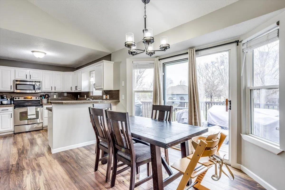 Wichita, Kansas 67205, United States, 4 Bedrooms Bedrooms, ,3 BathroomsBathrooms,Residential,Active,92325