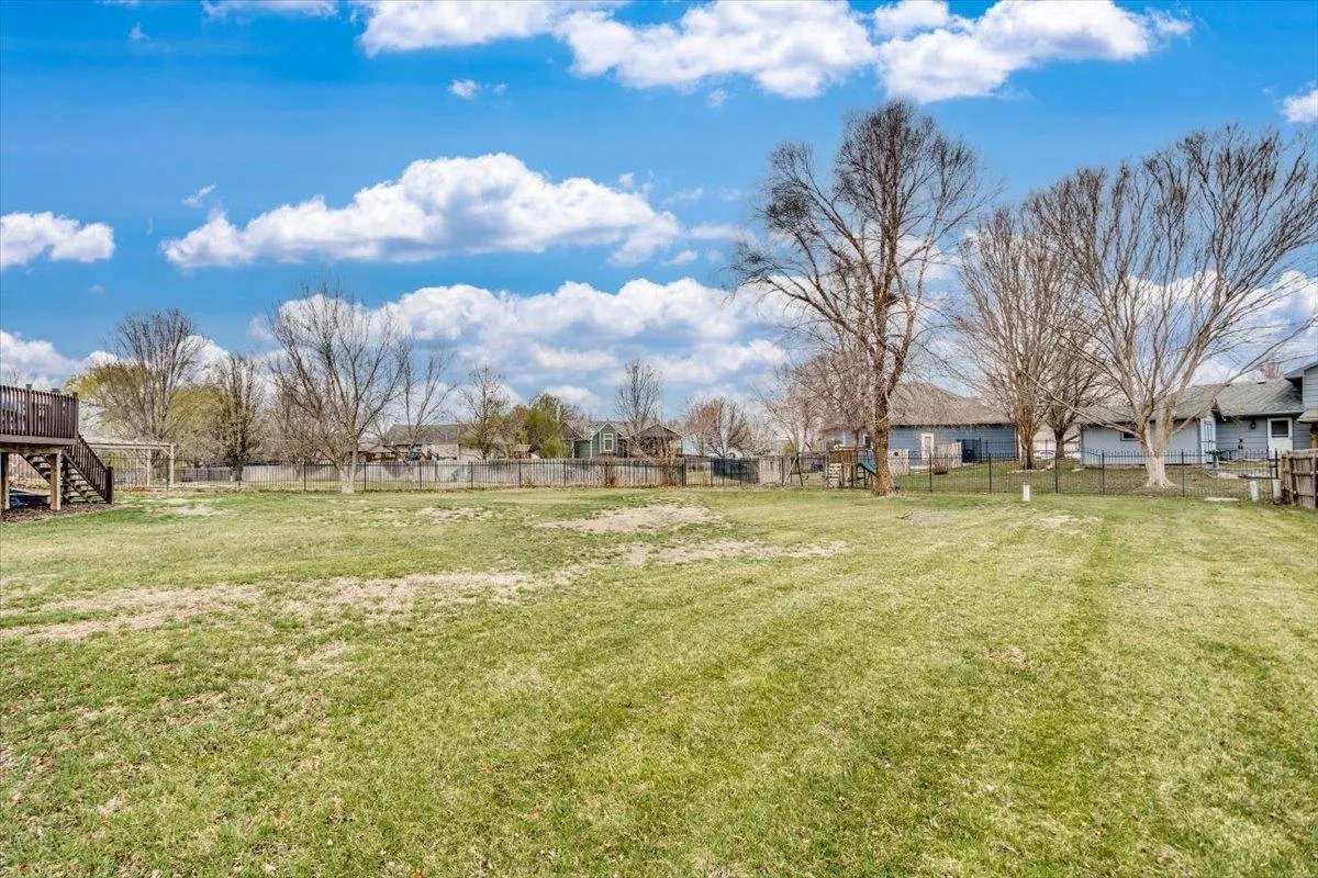 Wichita, Kansas 67205, United States, 4 Bedrooms Bedrooms, ,3 BathroomsBathrooms,Residential,Active,92325