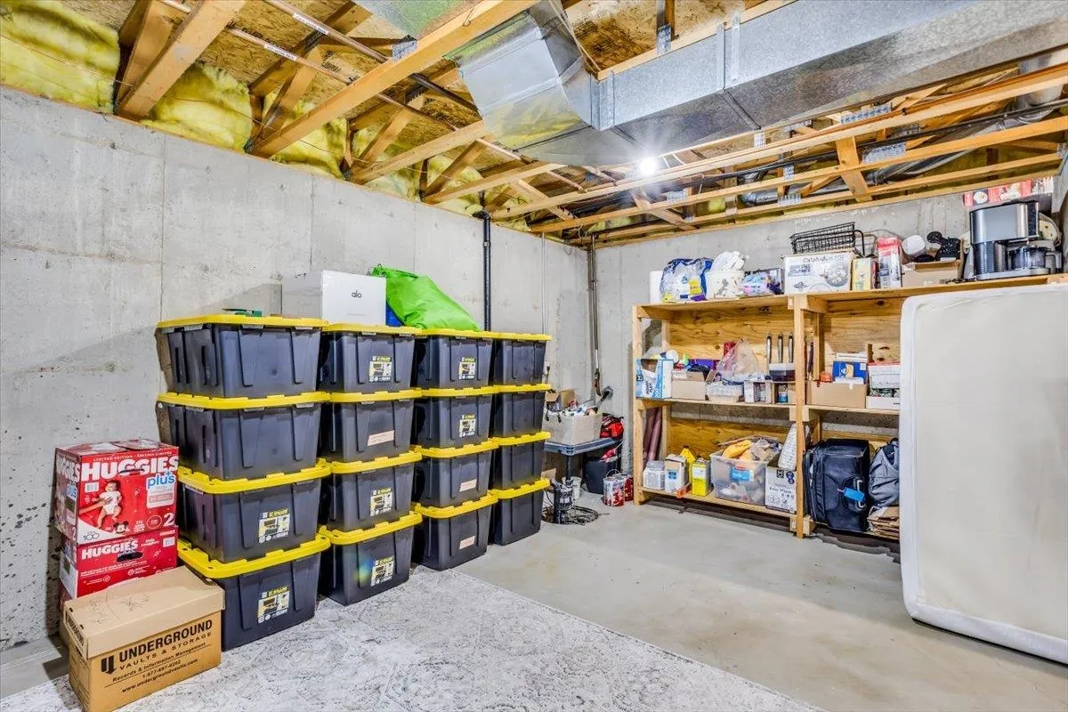 Wichita, Kansas 67205, United States, 4 Bedrooms Bedrooms, ,3 BathroomsBathrooms,Residential,Active,92325