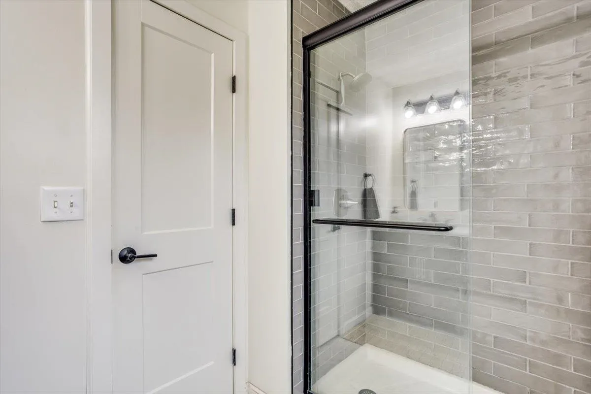 Wichita, Kansas 67205, United States, 4 Bedrooms Bedrooms, ,3 BathroomsBathrooms,Residential,Active,92325