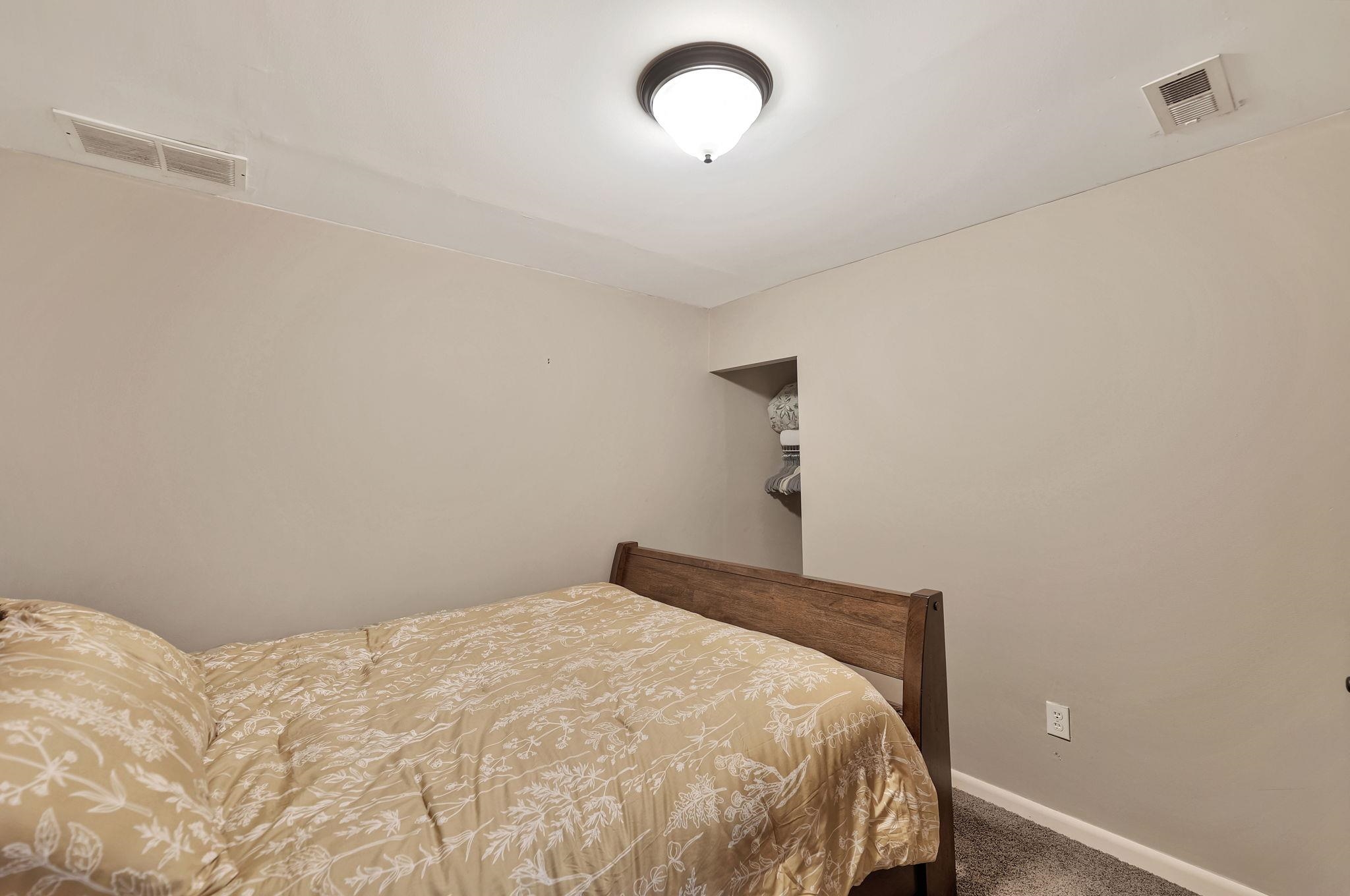 Derby, Kansas 67037, United States, 3 Bedrooms Bedrooms, ,1 BathroomBathrooms,Residential,Pending,62108