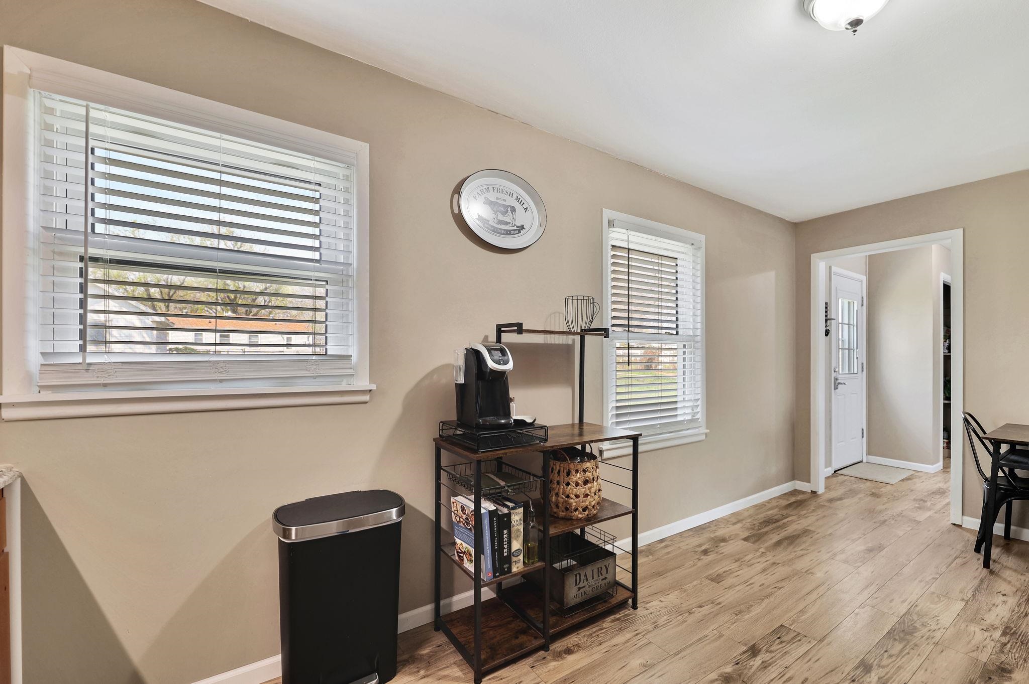 Derby, Kansas 67037, United States, 3 Bedrooms Bedrooms, ,1 BathroomBathrooms,Residential,Pending,62108