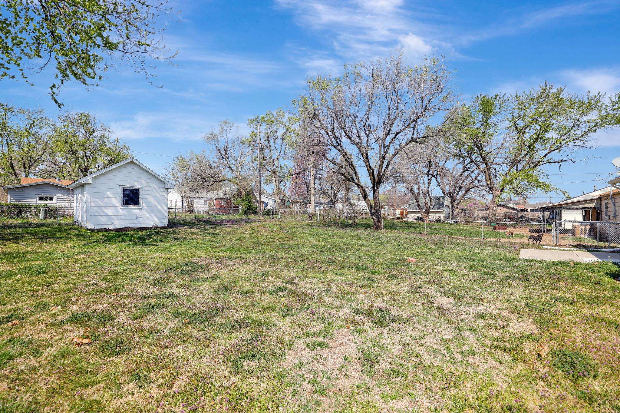 Derby, Kansas 67037, United States, 3 Bedrooms Bedrooms, ,1 BathroomBathrooms,Residential,Pending,62108