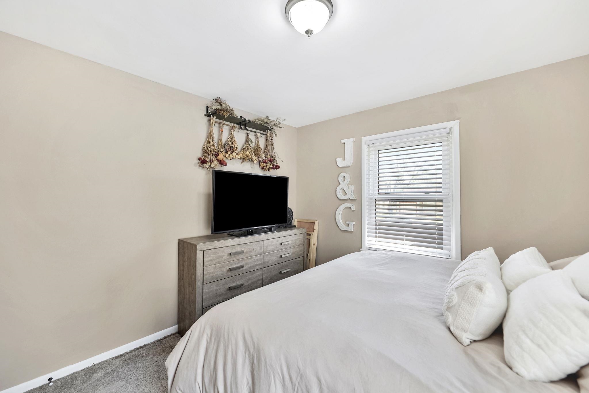 Derby, Kansas 67037, United States, 3 Bedrooms Bedrooms, ,1 BathroomBathrooms,Residential,Pending,62108