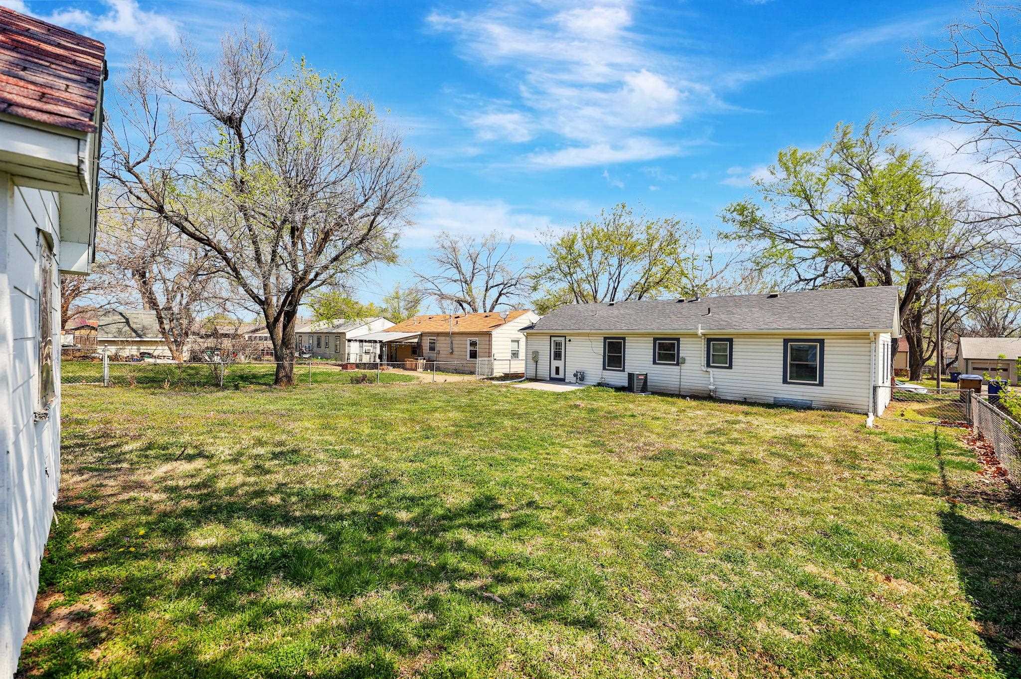 Derby, Kansas 67037, United States, 3 Bedrooms Bedrooms, ,1 BathroomBathrooms,Residential,Pending,62108